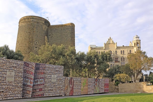 Torre de la Doncella de Bak&uacute;, Azerbaiy&aacute;n