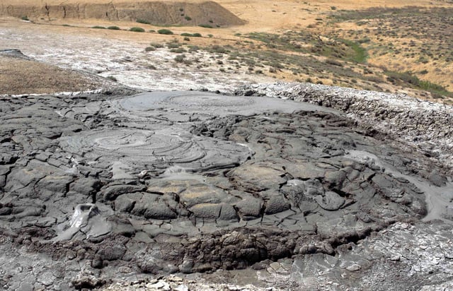 Volcanes de lodo ubicados en el Parque Nacional de Gobust&aacute;n