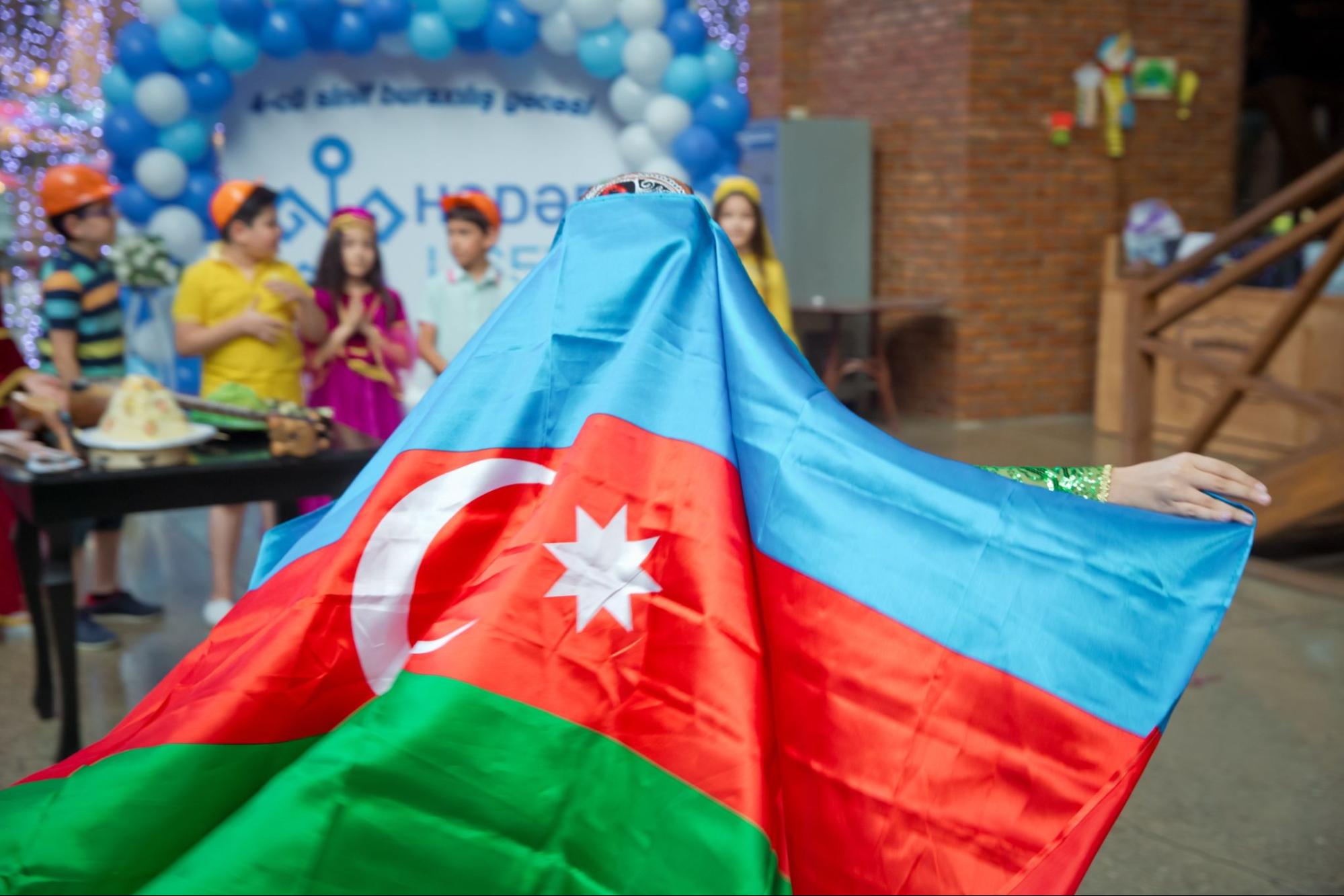 Bandera de Azerbaiyán en Bakú, Azerbaiyán