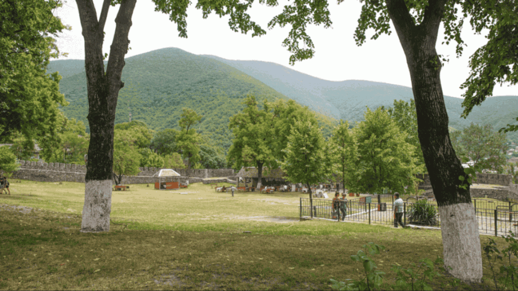 Sheki: el patio de recreo de la naturaleza en el Cáucaso